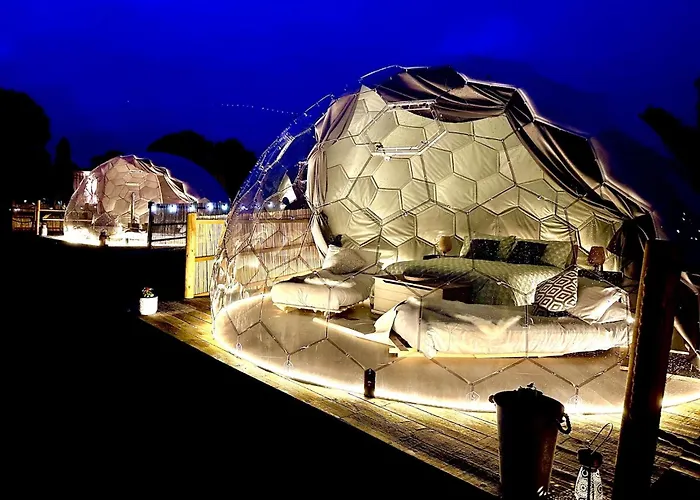 אוהל מפואר Deerstone Glamping -malham Cove Dome Earby