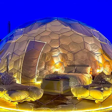 Deerstone Glamping -malham Cove Dome Lüks kamp alanı Earby