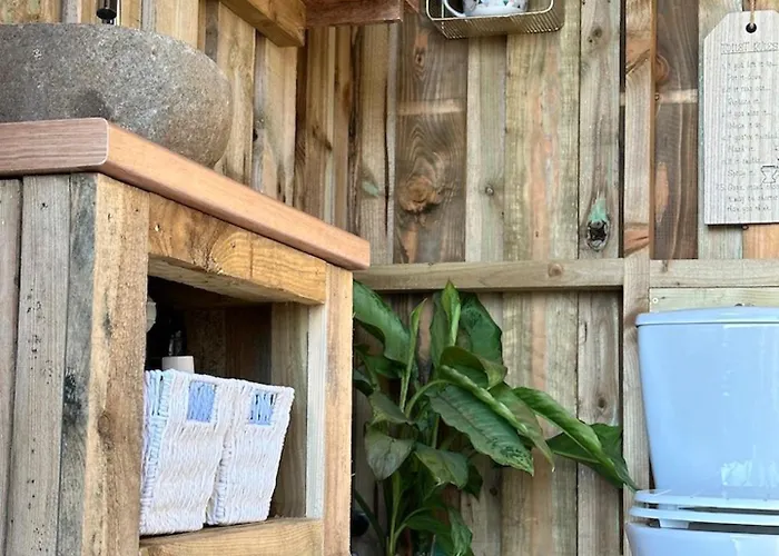 Deerstone Glamping -malham Cove Dome Luxury tent Earby